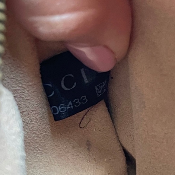 Authentic Gucci Marmont Mini Bag - Picture 8 of 8